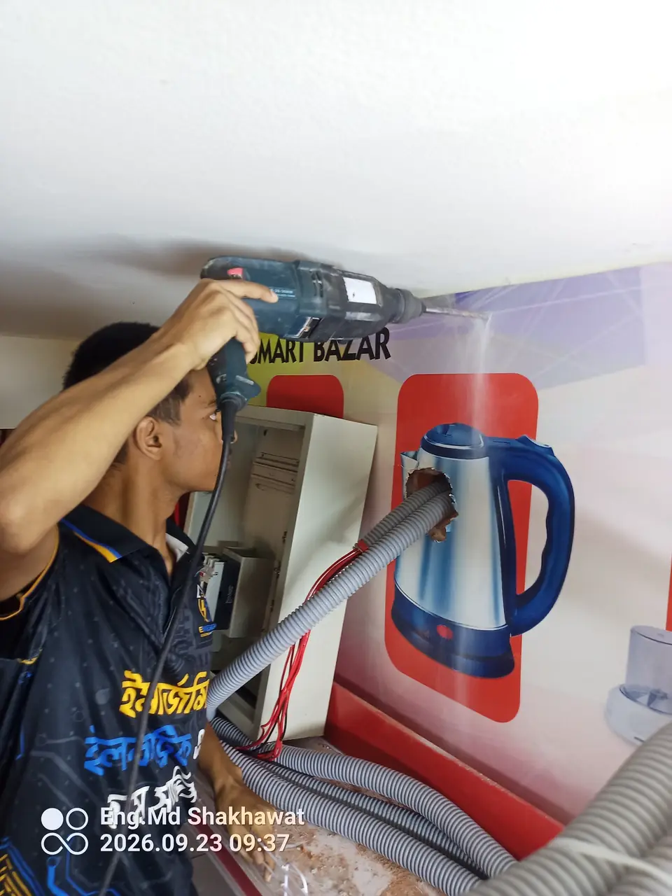 Technician working at a super shop